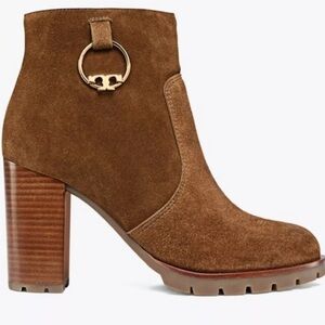 Tory Burch Sofia Logo Ring Lug Sole Booties Natural Suede size 9.5